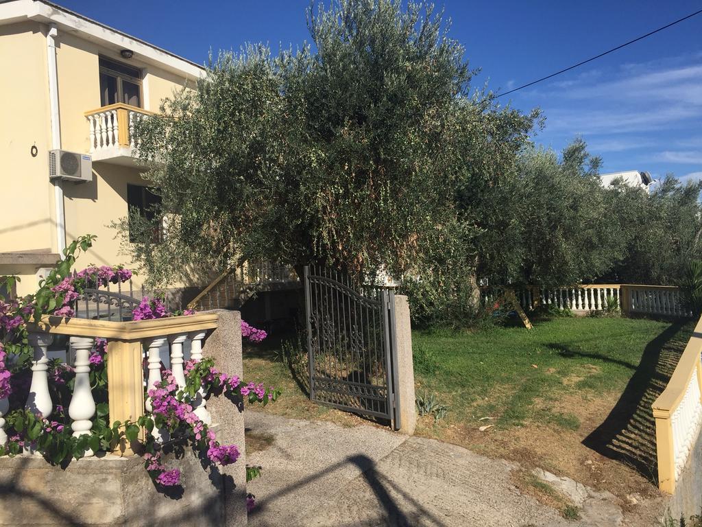 Apartment Spuza Ulcinj Bagian luar foto